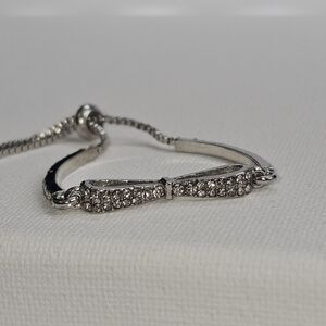 Dainty Bow Rhinestone Adjustable Silver Fadhion Bracelet